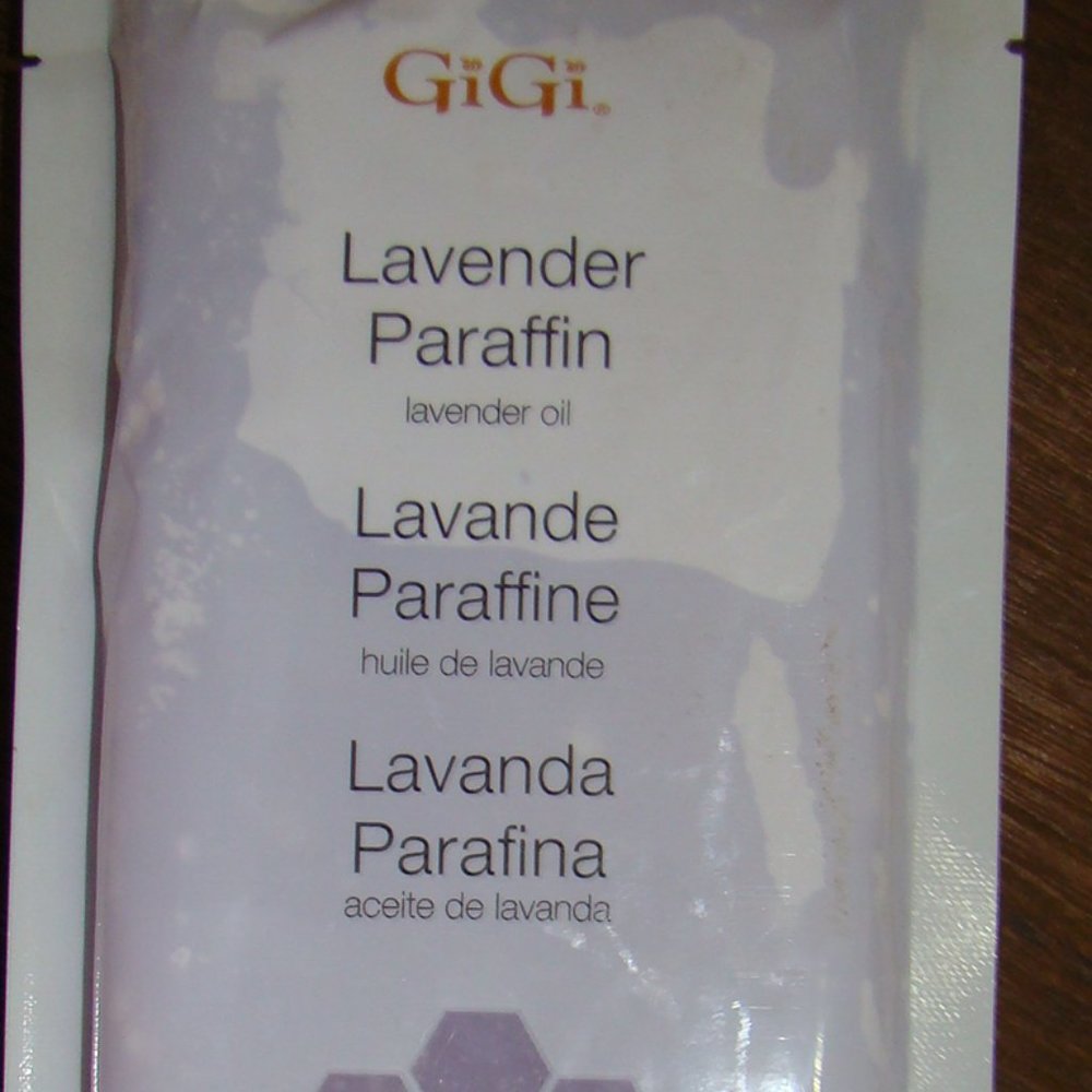 GiGi Lavender Paraffin Wax with Grape Seed Oil, 16 oz